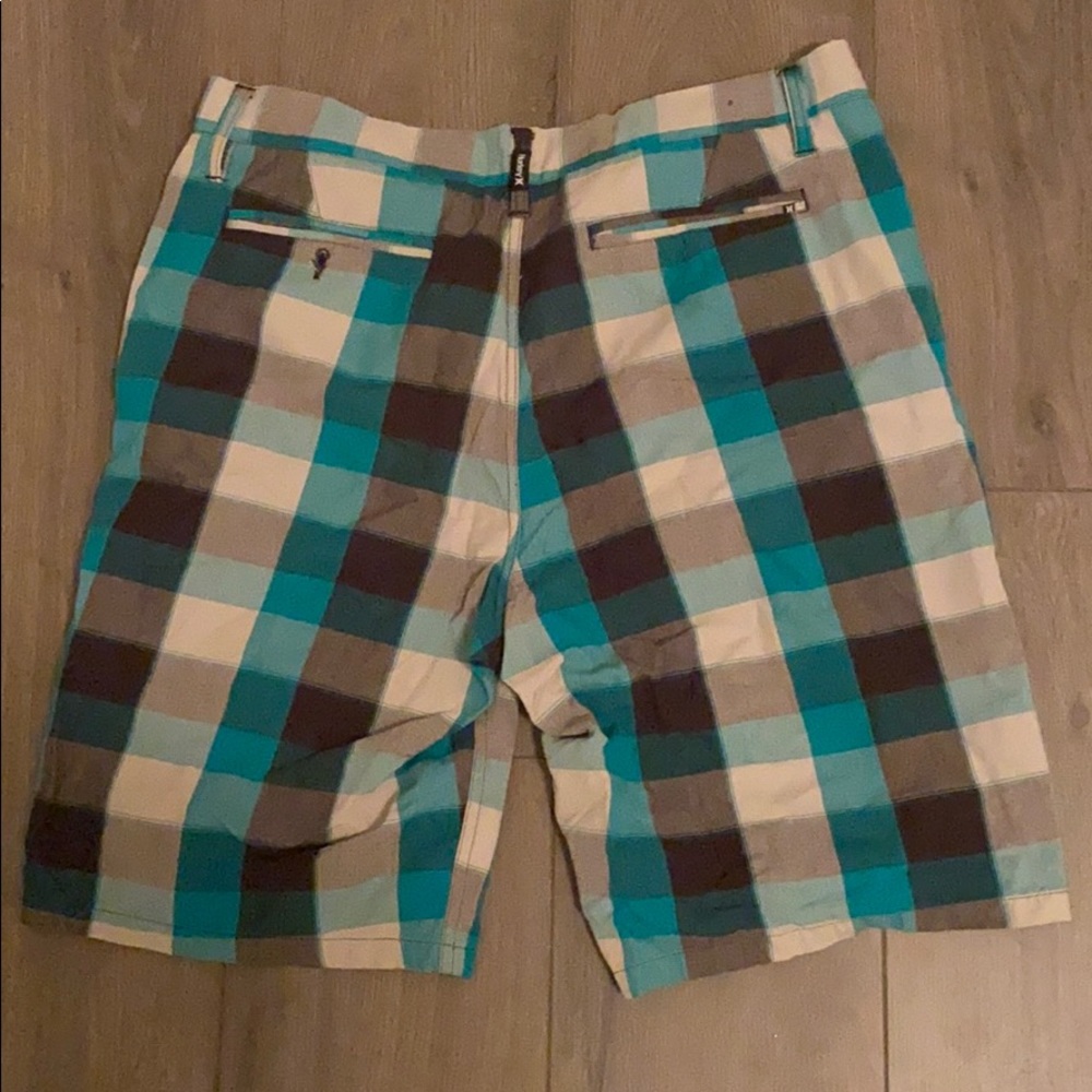 Men’s Shorts - Picture 2 of 2
